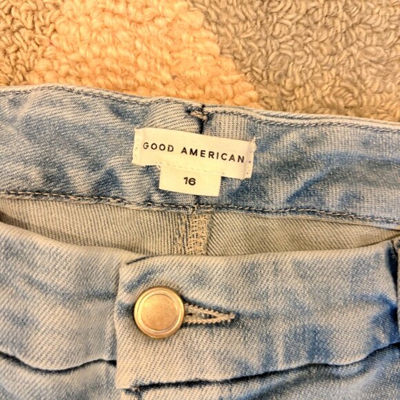 Good American Straight Leg Distressed Jeans - Picture 2 of 8